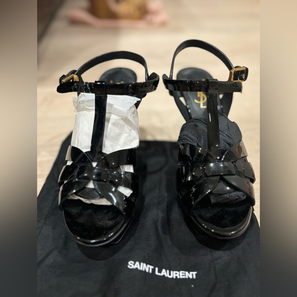 Saint Laurent Ysl Glossy Black Pumps Worn a few times retail around $1,200 - Picture 1 of 7